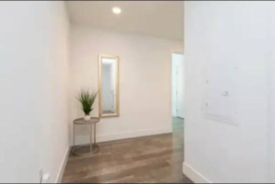 Beautiful 3 Bedroom High Rise With Pool, Hot Tub And Rooftop Views Apartment